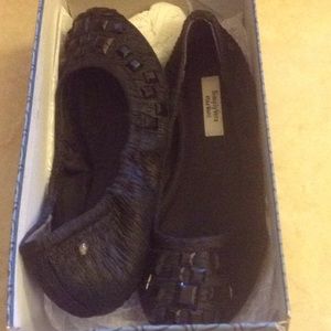 Simply Vera Ballet Flats